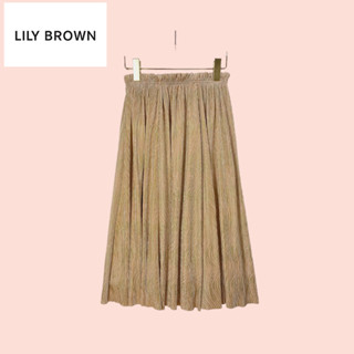 กระโปรง Lily Brown ผ้าเมทาลิคอย่างดี ไซด์ -  F   เอว 25-38 สะโพก 54 ยาว 29 นิ้ว กระโปรงทรงสวยน่ารักมาก ผ้าสวยมาก ลายสวย