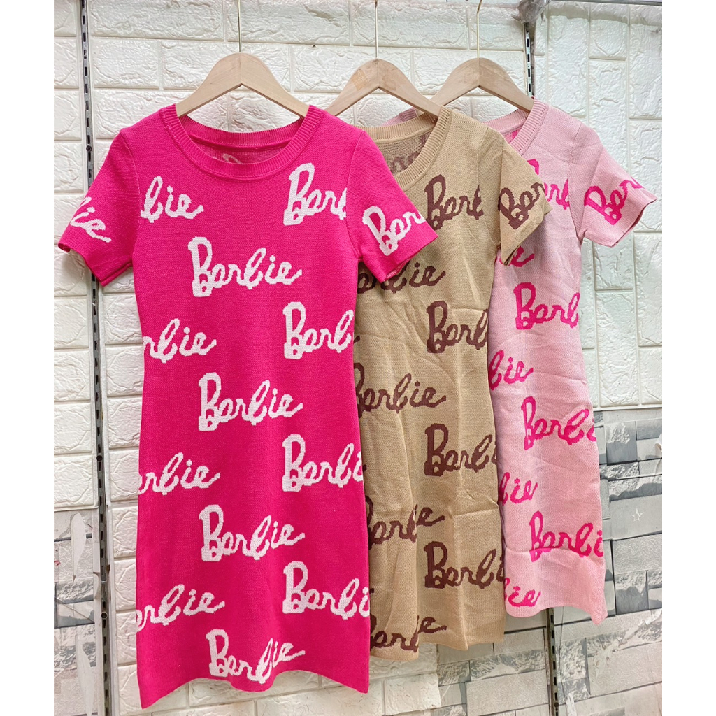 LADY DAKA SHOP เดรสไหมพรมทอซิกเนเจอร์ เดรสบาร์บี้ เรียบหรู ไหมพรมนิ่ม ใส่สบาย