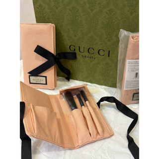 🌸 gucci mini brush travel set✨