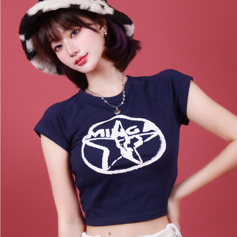 KSTYLE4U เสื้อครอปแขนสั้นคอกลม สกรีนลายดาว #1763