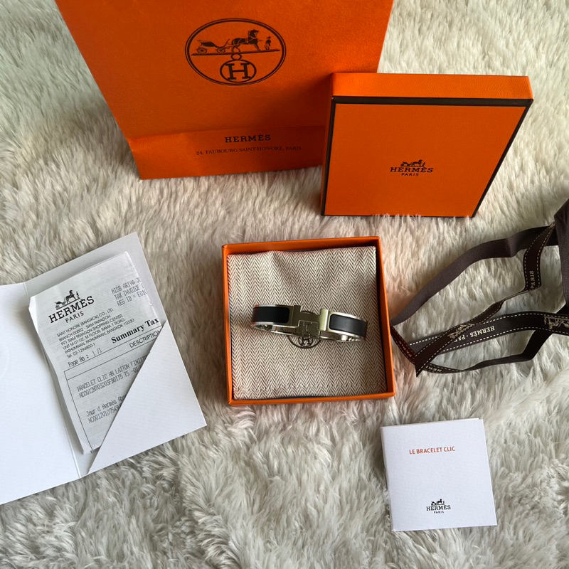 hermes clic HH T5 ออกช็อป 30/04/23 พึ่งออกช็อปมาได้ 1 เดือน (ราคายังไม่รวมค่าธรรมเนียม)