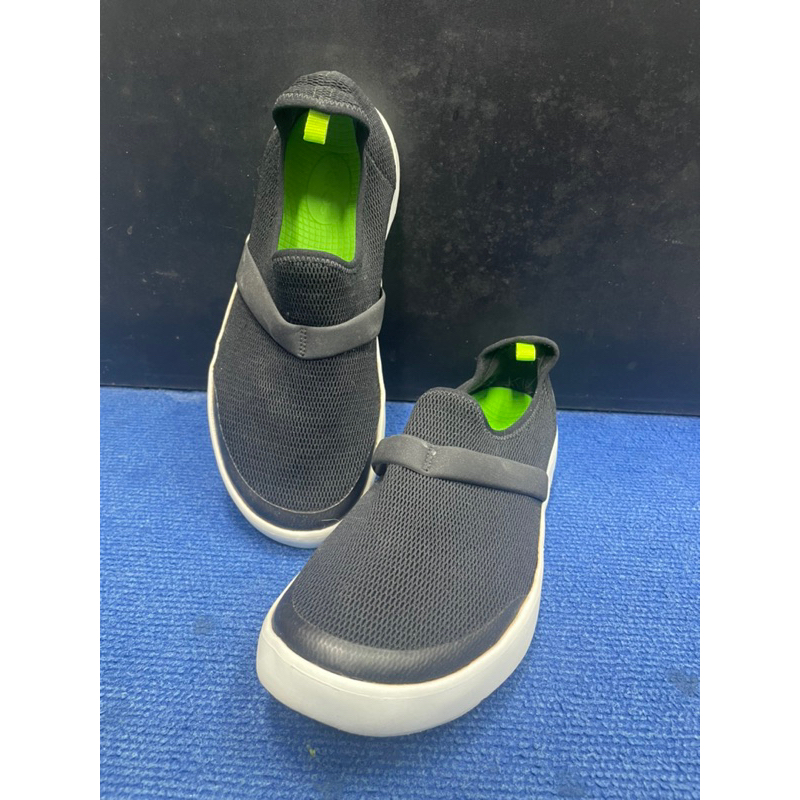 OOFOS รองเท้ามือสอง เบอร์ 40/ W9