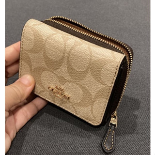 กระเป๋าสตางค์ coach สามพับกระดุม แท้ 100%