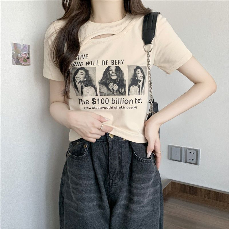 เสื้อครอปรัดรูปแขนสั้น น่ารักๆ เซ็กซี่ เสื้อผ้าแฟชั่นผู้หญิงเกาหลี2025 เสื้อเอวลอยสาวอวบ vintage style พิมพ์ลาย พร้อมส่ง