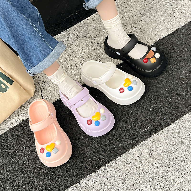 GFShop 🌈รองเท้าแฟชั่นเกาหลีรองเท้าแตะลำลองผู้หญิง พื้นนุ่มนิ่มใส่สบายสุดๆ ราคาโปรโมชั่นขนาดนี้ห้ามพลาด