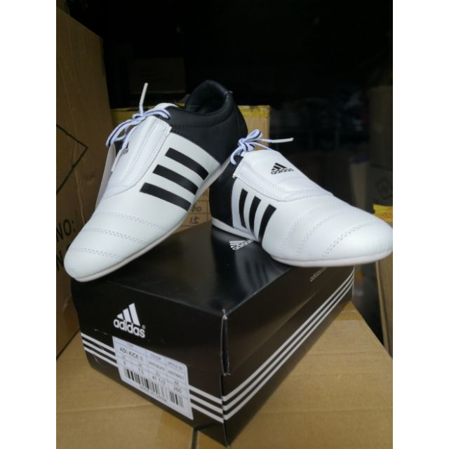 adidas  รองเท้าเทควันโด  Taekwondo รุ่น adi-Kick II CVx9
