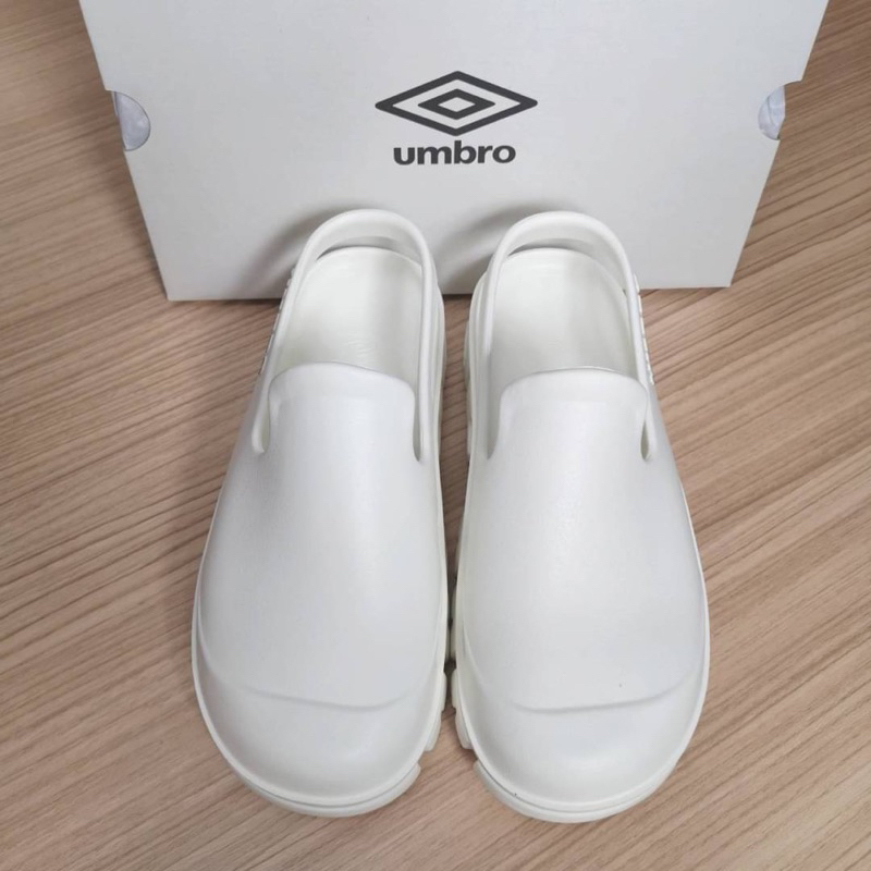 พร้อมส่ง💥💥รองเท้า UMBRO TOPI แท้💯%