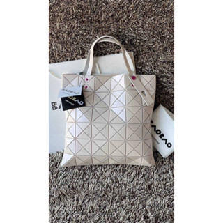 BAO BAO ISSEY MIYAKE LUCENT 6X6 One-Tone Tote Bag💯เช็คก่อนสั่งซื้อ💯กระเป๋าถือ กระเป๋าแบรนด์เนม กระเป๋าสะพายผู้หญิง