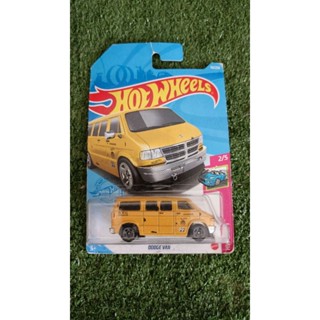 Hot wheels dodge mooneyes ของสะสม ดูภาพสินค้าก่อนสั่งซื้อ