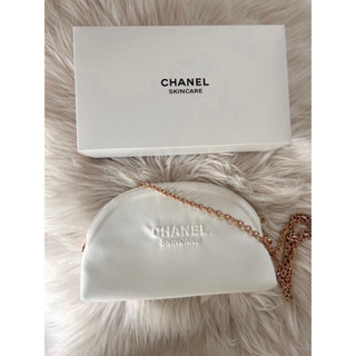 Chanel Parfume สินค้า Premium Giftกระเป๋าเครื่องสำอาง แถมสายสะพายให้