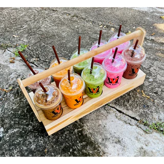 ที่วางแก้วมีหูหิ้ววางได้ 4-10 ช่องวางแก้ว 16-22 Oz. ได้ วางแก้วงานไม้สัก