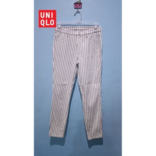 กางเกงผ้ายืด uniqlo ไซส์ M สกินนี่ สีขาวลายทาง