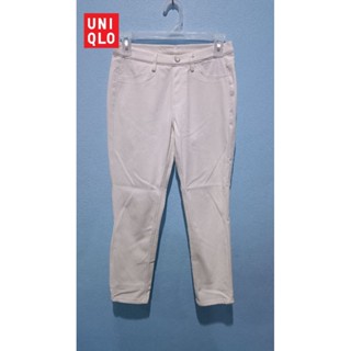 กางเกงผ้ายืด uniqlo ไซส์ M สกินนี่ สีขาว มือ 2