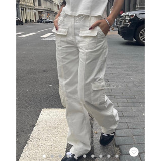 พรีออเดอร์ PREORDER Brandy Melville Kim Cargo Pants ของแท้ 100% (WHITE)