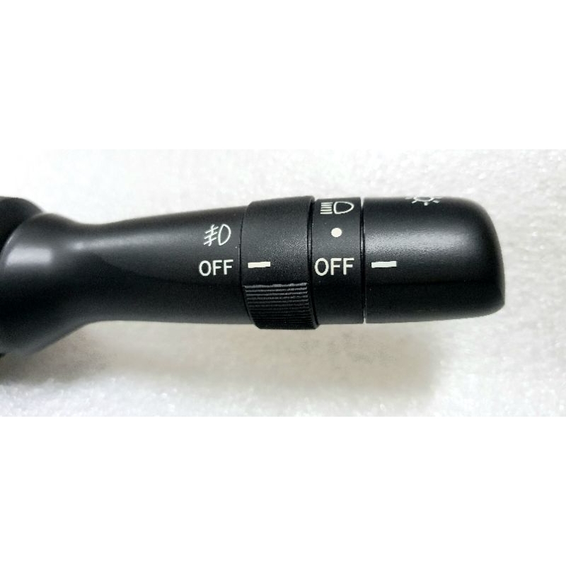 สวิทซ์เปิดปิดไฟหน้า/ก้านยกเลี้ยว (ปลั๊กเล็ก) Toyota Vios Yaris Altis Innova Camry รุ่นมีไฟตัดหมอก 'ใ