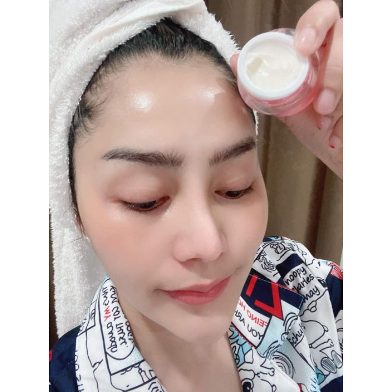 ครีมสโนไวท์ ครีมหน้าใส อาร์บูตินครีม ทาก่อนนอน ลดสิวฝ้า