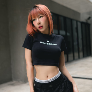 เสื้อครอป "Orbit V" Baby Crop Tee (Black) | Velika