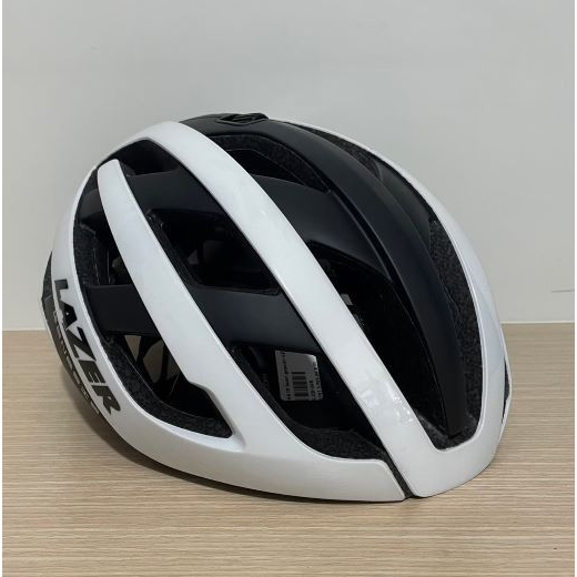 หมวกสำหรับใส่ปั่นจักรยาน LAZER Genesis