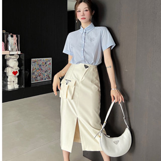 2สี LONG SKIRT กระโปง ทรงยาว ผ่าหน้า อะไหล่ปั้มทุกจุด 1:1 กระดุมปั้มแน่นๆ งานสวยมาก พราด้า ปราด้า