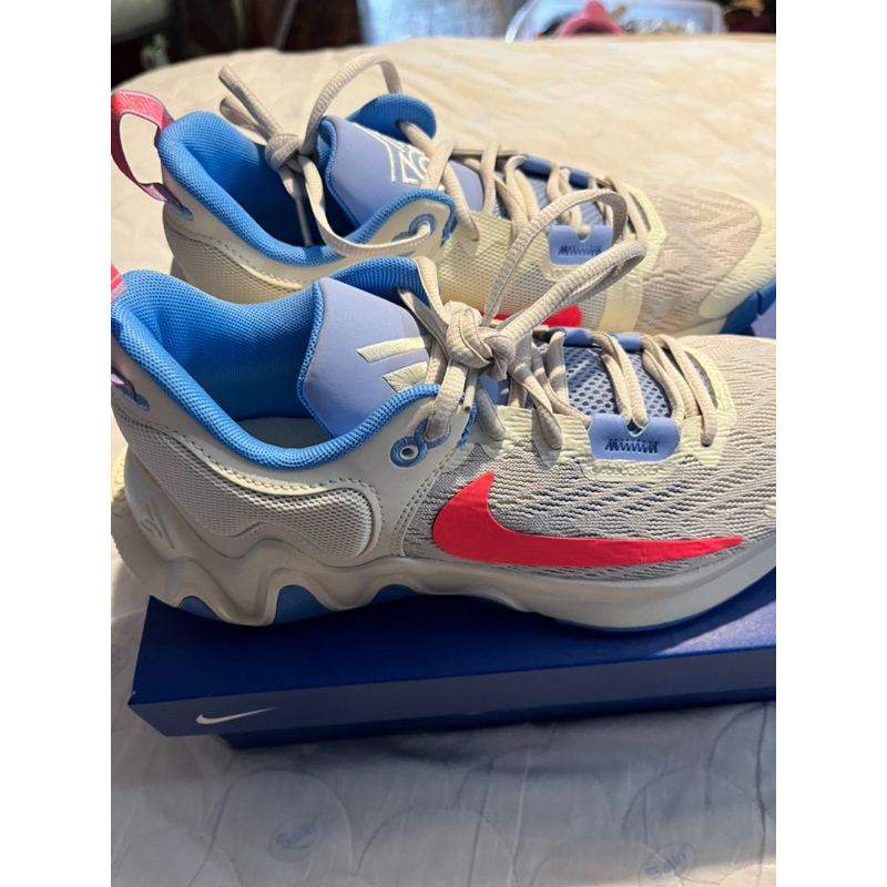 รองเท้าบาส มือ1 GIANNIS IMMORTALITY 2