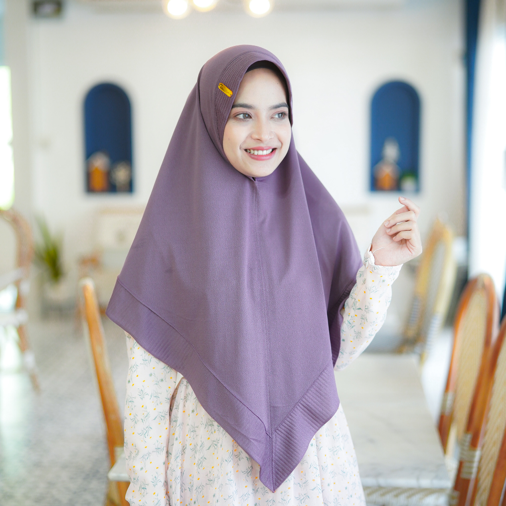 ผ้าคลุมสวมสำเร็จ ฮิญาบมุสลิมสไตล์อินโด ทรงตัววี ผ้าพริ้วใส่สบาย สีพื้น ดีเทลเรียบๆ HK99วาริสมุสลิม