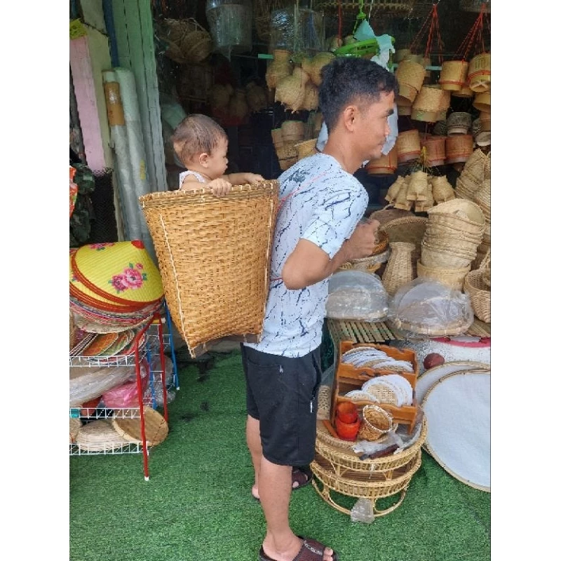 ตะกร้าสาน ตะกร้าเก็บใบชา กระบุงใส่ของ ตระกร้า แบก ตระกร้าไม้ ตะกร้าใส่ผัก ตะกร้าไม้ไผ่สาน ตระกร้าชาวดอย