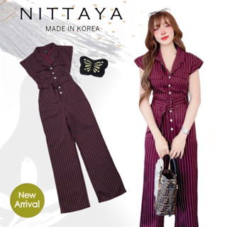 NITTAYA จั้มสูทขายาวมีเข็มขัดสีแดงลายทาง (*เช็คสต๊อกก่อนกดสั่ง)