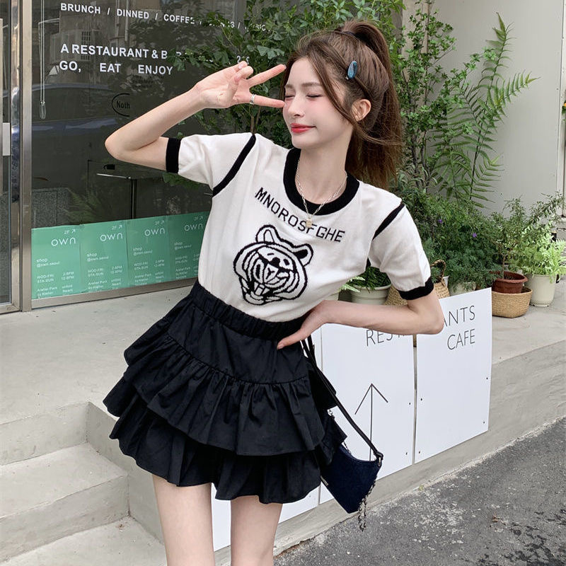 Sugar🌈พร้อมส่ง🌈เสื้อยืดคอกลม แขนสั้น ปักลายเสือ แต่งขอบเท่ๆ(55085)