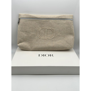 Dior Cosmetic Bag สีครีม พร้อมกล่อง สินค้าของแท้ฉลากไทยค่ะ