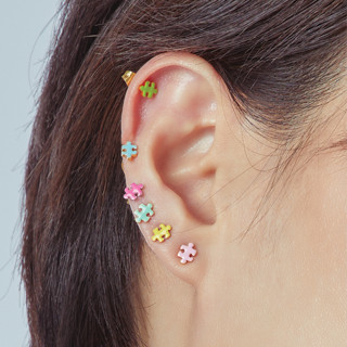 Bemet jigsaw stud earring