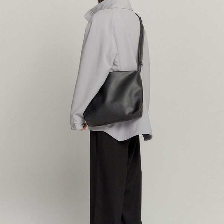 Zeno Bag กระเป๋าสะพายข้างหนังนิ่ม รูปที่ 4