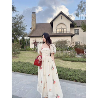 ♥️ M7 Ticha Maxi dress เดรสยาว คอเหลี่ยม แขนพอง ปักดอกไม้ ชุดสาวอวบ สีครีม ไซส์ S-4XL