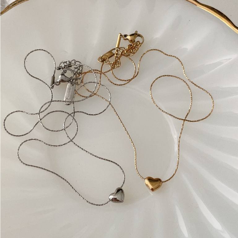 Hadesories Mini Heart Pendant Necklace สร้อยสแตนเลสพร้อมจี้รูปหัวใจขนาดเล็ก