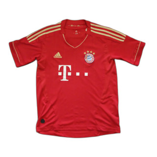 Bayern Munchen อก 20 นิ้ว ยาว 27 นิ้ว สีแดง มือสอง