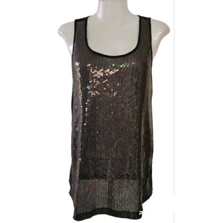 R137: เสื้อแขนกุดปักเลื่อมด้านหน้า ผ้าโปร่งยืด เลื่อมใสสีเทา เนื้อผ้าผสมดิ้นสีทอง ด้านหลังเป็นชีฟอง Size L อก 38