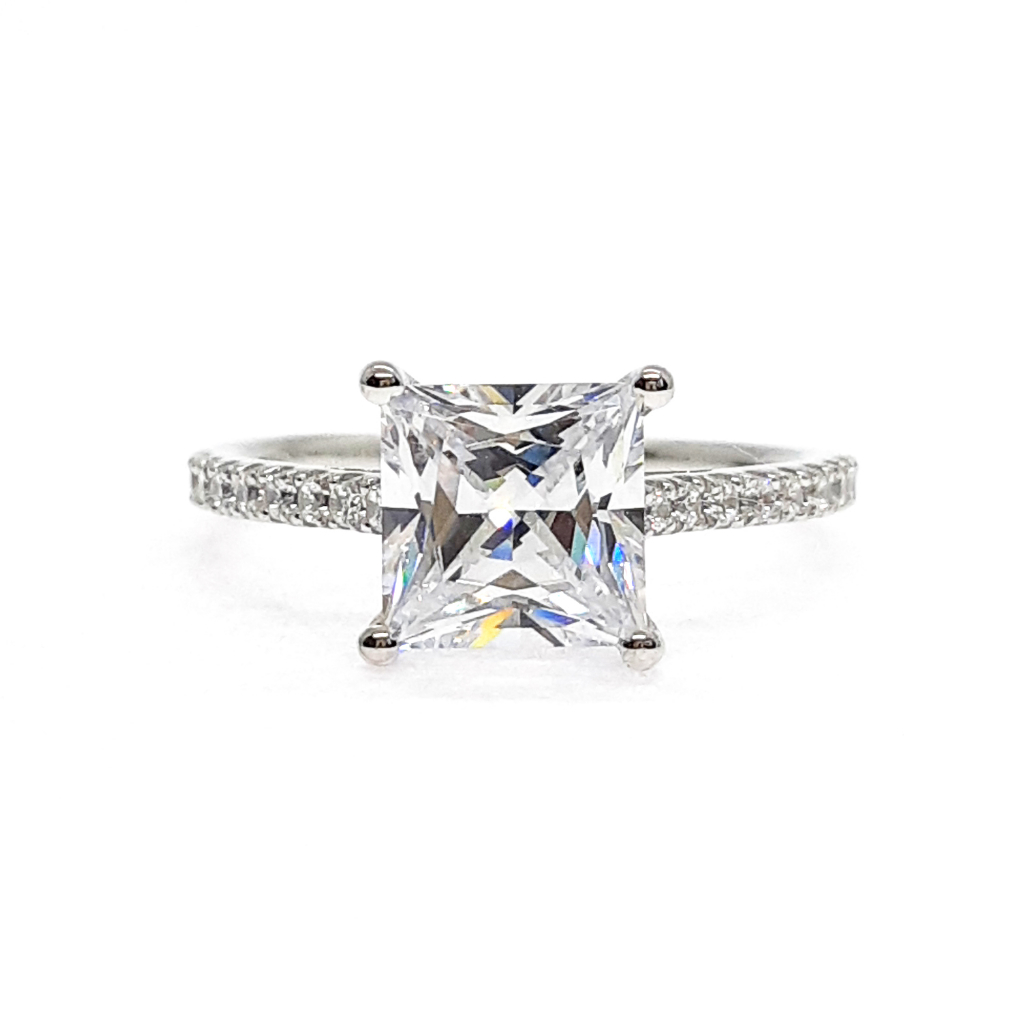 แหวนเพชรกลาง Princess cut 1.2 ct บ่าข้างเม็ดละ 1 ตัง 18 เม็ด รวม 1.38 ct #G794 แหวนเพชรCZ แหวนผู้หญิ