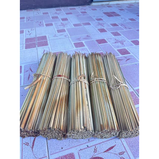 ไม้เสียบเงินกฐิน ไม้เปล่าเเบบผ่ากลางเเล้ว 5มัด มี500ก้าน