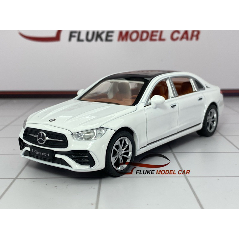 [ มีส่งแบบด่วน ] โมเดลรถ Mercedes Benz E Class 1:32 มีไฟ มีเสียง โมเดลรถเหล็ก
