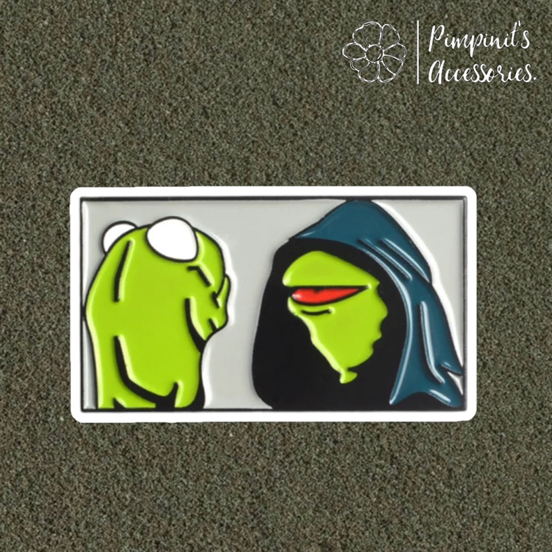 ʕ •ᴥ•ʔ ✿ พร้อมส่ง : เข็มกลัดลาย Patchfan Evil Kermit Frog | Patchfan Evil Kermit Frog Enamel Brooch Pin.