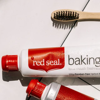 Red seal ยาสีฟัน Baking Soda ขจัดคราบเหลือง เผยฟันขาวสดใส ลมหายใจสดชื่น