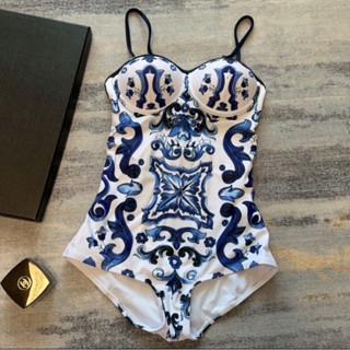 ชุดว่า​ยน้ำวันพีช one piece swimming suit