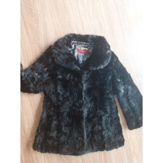 Mink Furเสื้อขนมิ้งค์สีดำสนิท เงางามมาก ขนนิ่มไม่แข็งใส่อุณหภูมิเลขตัวเดียวได้เลย คนที่จะไปตปท.#เก็บ แบรนด์ Bestti belli