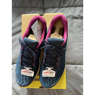 Skechers performence Archfit สีดำชมพู ขาว มือ1 ผญ Size7 37ยาว 24 ซม. มือ1