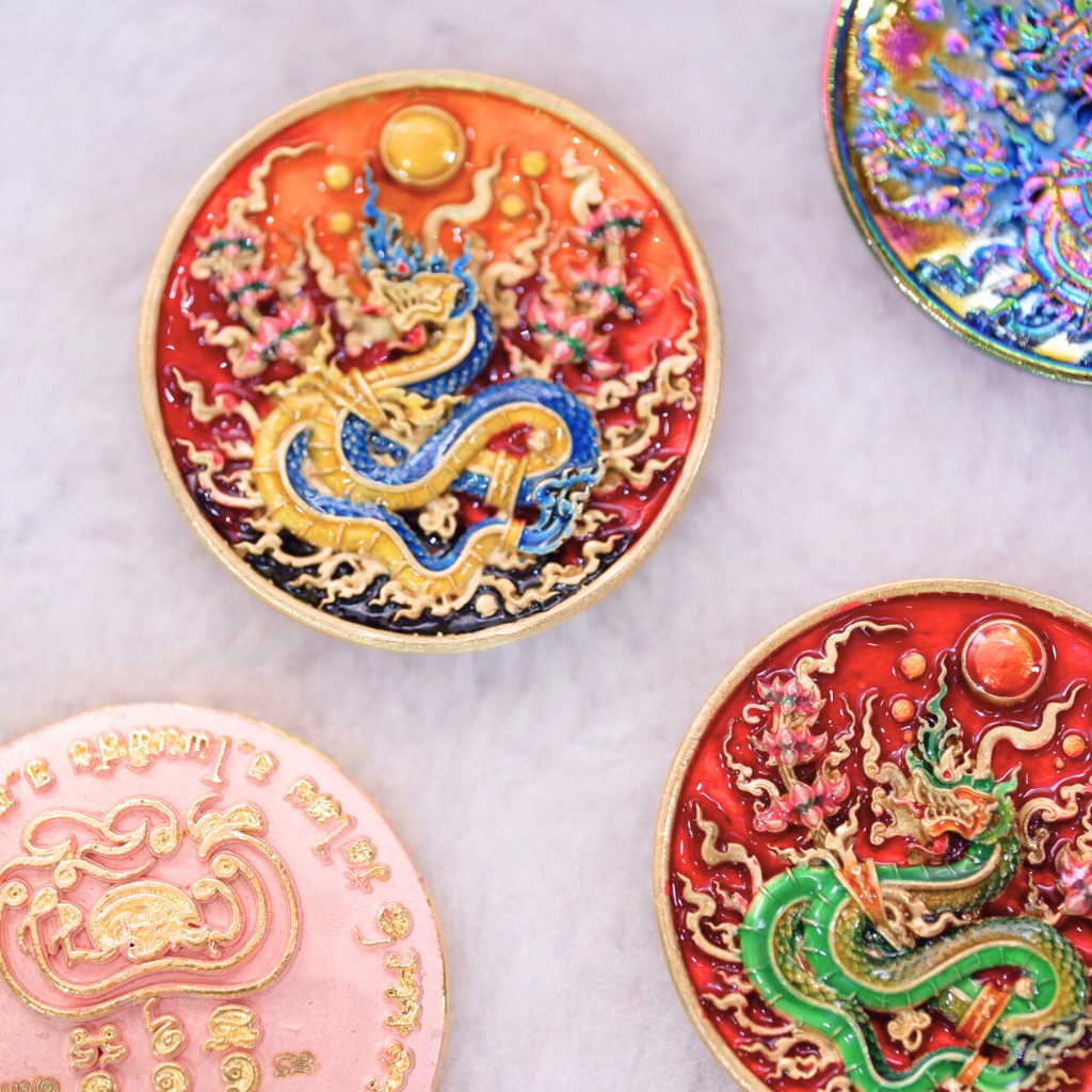 (ปลอมยินดีคืนเงิน)เหรียญพญานาค เศรษฐีเหนือดวงวัดไทยWealth & luck(จัดส่งไว มีปัญหา เคลมฟรี)
