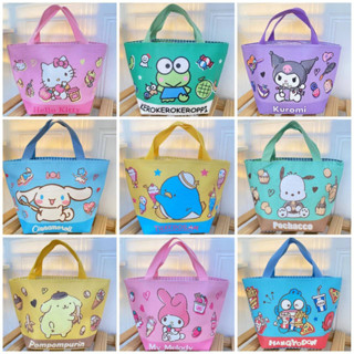 กระเป๋าใส่กล่องข้าว Sanrio Character เก็บอุณหภูมิ มาใหม่  ทรงคางหมู ขนาด 33×20×15 cm. พร้อมส่ง