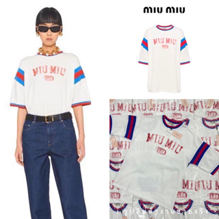 (VL)Miu sport T-shirt 💙❤️ เสื้อยืดแขนสั้น แนวสปอร์ต รุ่นนี้น่ารักมากๆค่าา ดีเทลแขนตัดต่อแถบทูโทน สลับสีทั้งหน้า-หลัง