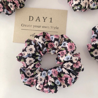 DAY 1 scrunchies โดนัทมัดผม ยางรัดผม size M