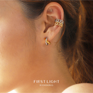 First Light Morning : Zaza Cuff (ต่อชิ้น) ต่างหูหนีบ ลายโซ่ เล่นสี Two tone