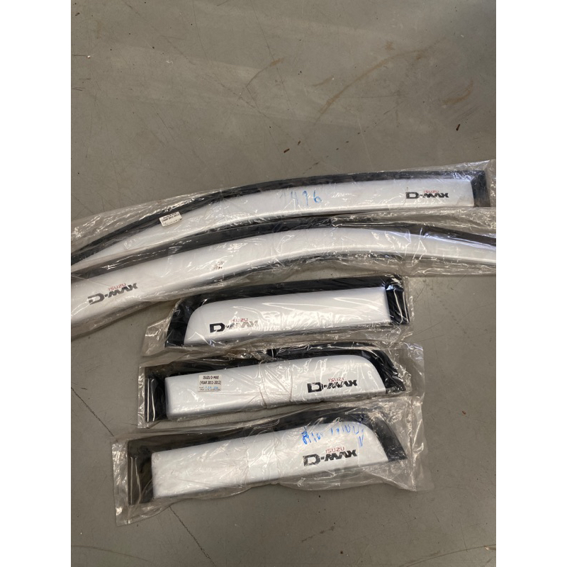 กันสาด d max isuzu 2011-2012