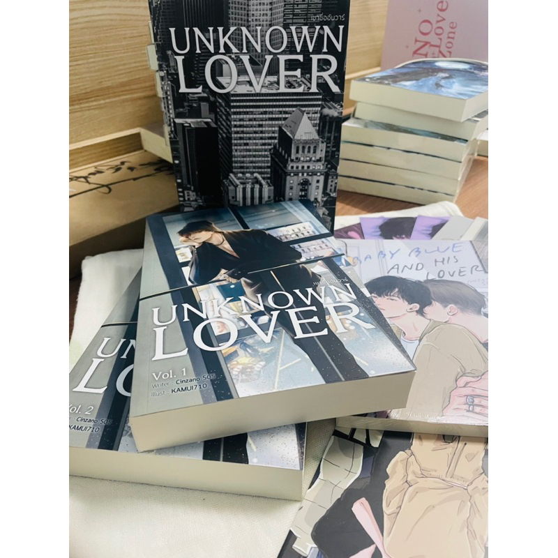 [ไม่มีตำหนิ]BOX กล่องอ่อน UNKNOWN LOVER #เขาชื่ออันวาร์ แถม Postcard 8 แบบ + เล่มพิเศษ BABY BLUE AND